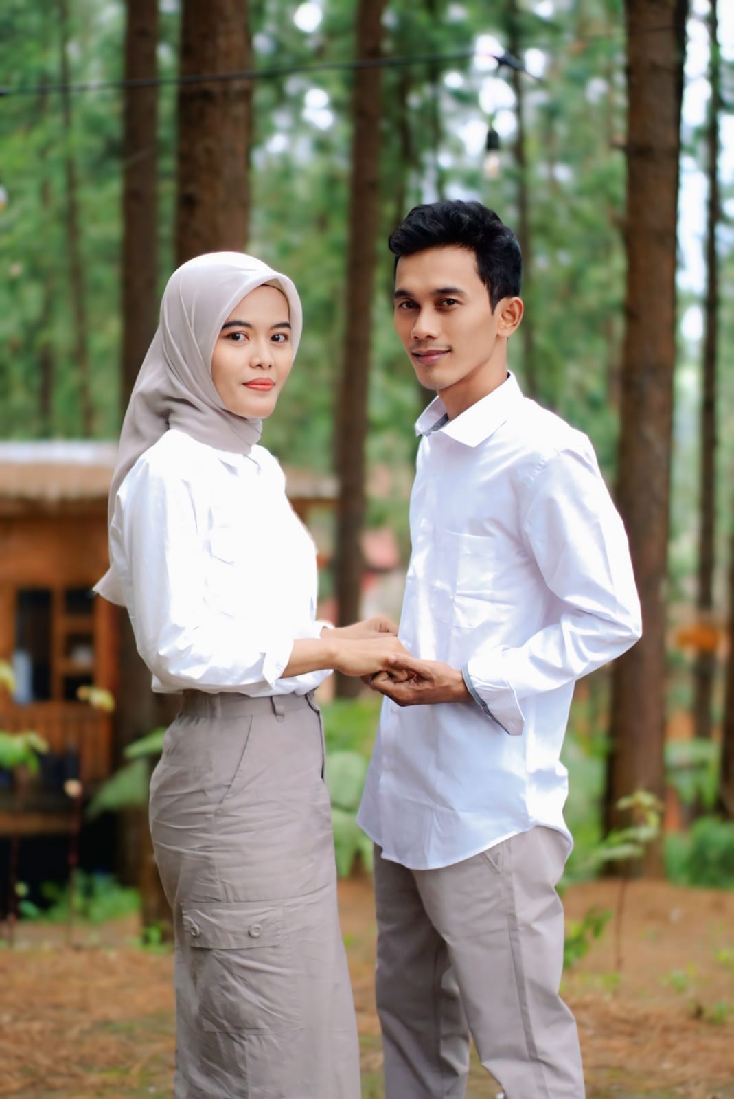 (3) Yuni & Fajar